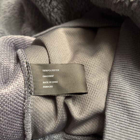 Grays Peak Outdoors Men's  Slate 1/4 Button Pullover Fuzzy Fleece Size S NWT - Picture 10 of 10